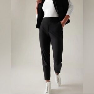 Athleta Brooklyn Ankle Mid Rise Ankle Jogger (size 16) B18